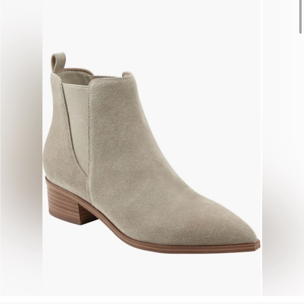 ****SOLD New in Box Marc Fisher Yikalo Suede Booties